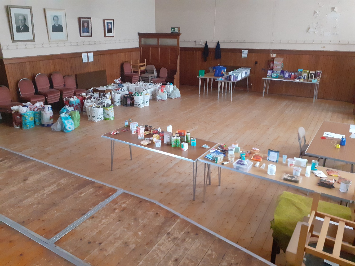 Festri'r Capel Mawr ar ei newydd wedd