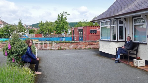 Testun Arall Delwedd 1